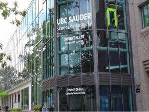 Bourses d'études d'entrée du doyen de l'UBC Sauder School of Business, Canada 2022-2023